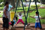 Asyiknya Berolahraga di Taman Jogging
