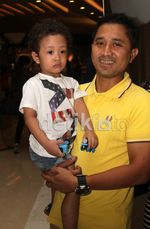 Lukman Sardi Ajak Keluarga ke Mal