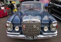 Mercy 220S yang diberi nama Gendis ini sanggup mampu berlari Yogyakarta-lampung, dengan top speed 80 mil/jam (128 km/jam) lho.