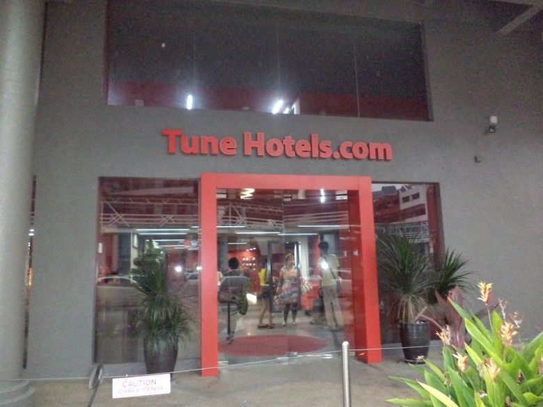 Tune Hotels Hotel Bintang Tiga Harga Kaki Lima di Malaysia
