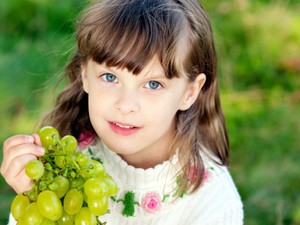 Pestisida Pada Buah dan Sayur Picu Kanker Pada Anak