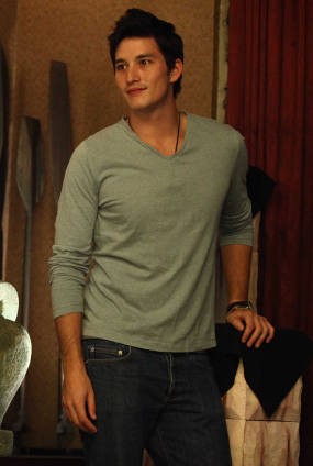 Takut Gagal Lagi, Mike Lewis Sulit Cari Pengganti Tamara Bleszynski