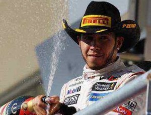 Kalahkan Vettel, Hamilton Juara di AS