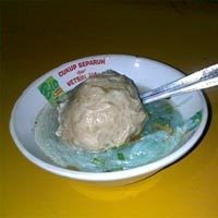 Daging Sapi Mahal, Jeroan dan Ayam Jadi Alternatif Tukang Bakso