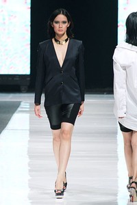 Friederich Herman Mazda 3 Young and Vibrant Designers. Jakarta Fashion Week 2013 at Plaza Senayan. Jakarta. [Foto: Mohammad Abduh/Wolipop]