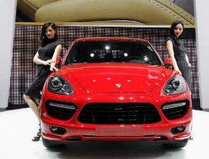 Porsche Siap Bikin Mobil Hybrid