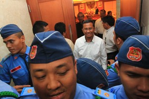 Dahlan Iskan Bersih-Bersih DPR