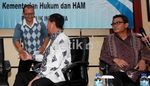 Diskusi Soal Pejabat Korup Tetap Jadi PNS