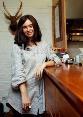 Ayushita Siap Rilis Album Solo Tahun Depan