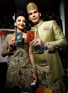 5 Pesinetron yang Terlibat Cinta Lokasi