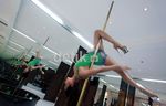 Aksi Pole Dancing Yohanna Harso