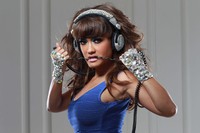 Julia Perez, DJ yang hot dan seksi. (dok. Pri)