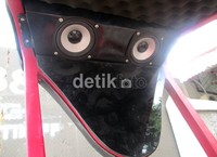 Kanopi tersebut juga dilengkapi dengan sound system. (Aditya Maulana).