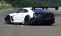 Mobil ini merupakan salah satu mobil paling ditunggu oleh banyak tim balap. Tahun ini saja, Nissan GT-R tercatat sudah ikut berbagai kompetisi mulai dari SUPER GT series (GT 300 class), Super Taikyu (GT3 class), British GT Championship hingga GT Cup. (Dok Nissan)