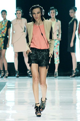 Ardistia Dwiasri New York. Jakarta Fashion Week 2013 at Plaza Senayan. Jakarta. [Foto: Mohammad Abduh/Wolipop]