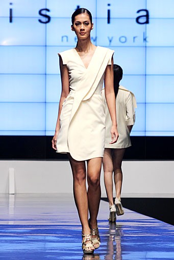 Ardistia Dwiasri New York International Flair, Jakarta Convention Center (JCC). Indonesia Fashion Week 2012 (Photo by Mohammad Abduh/Wolipop)