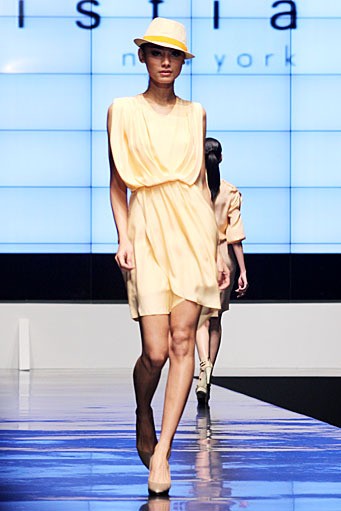 Ardistia Dwiasri New York International Flair, Jakarta Convention Center (JCC). Indonesia Fashion Week 2012 (Photo by Mohammad Abduh/Wolipop)