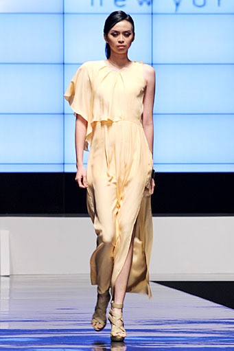 Ardistia Dwiasri New York International Flair, Jakarta Convention Center (JCC). Indonesia Fashion Week 2012 (Photo by Mohammad Abduh/Wolipop)