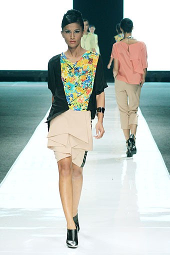 Ardistia Dwiasri New York. Jakarta Fashion Week 2013 at Plaza Senayan. Jakarta. [Foto: Mohammad Abduh/Wolipop]