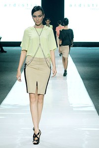 Ardistia Dwiasri New York. Jakarta Fashion Week 2013 at Plaza Senayan. Jakarta. [Foto: Mohammad Abduh/Wolipop]