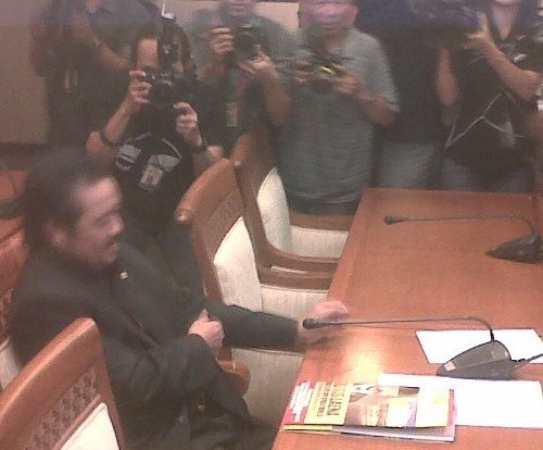  Idris Laena Penuhi Panggilan BK DPR Soal Tuduhan Peras BUMN