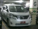 Alphard Vellfire Berpelat Merah