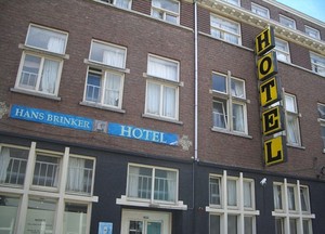 Hotel Terburuk di Dunia, Kain Gorden Jadi Handuk Mandi