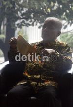 KPK Periksa Anggota DPR Ignatius Mulyono