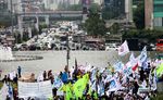 Pawai Ribuan Buruh Bikin Macet Sudirman-Thamrin