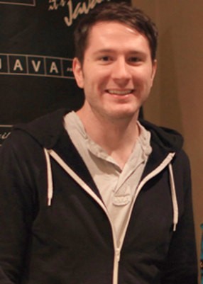 Owl City Rilis The Midsummer Station di Saat yang Tepat