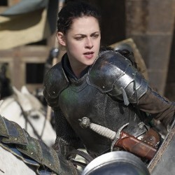 Kristen Stewart Akan Syuting Sekuel Snow White Tanpa Rupert Sanders