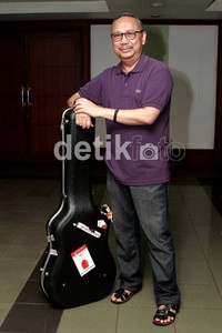 Konsepnya tak akan jauh berbeda dari album Ebiet terdahulu.