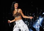Konser Penuh Enerji 777 Rihanna