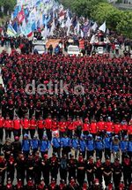 Puluhan Ribu Buruh Kuasai Sudirman-Thamrin