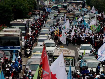 Pawai Buruh, Sudirman-Thamrin Lumpuh
