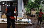 Evakuasi Rumah Korban Tanah Longsor