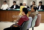 Angie Kembali Disidang
