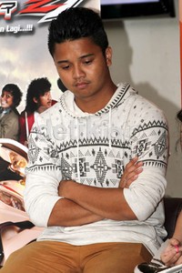 Derby hadir di acara preskon SCTV Awards ditemani sang kekasih, Febby. Gusmun/detikHot.