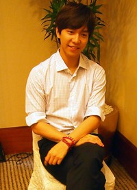 Saya senang sekali bisa di Indonesia. Saya sudah tahu kalau drama saya ada di Indosiar, ujar Seung Gi saat jumpa pers. (Kumala Trinanda)