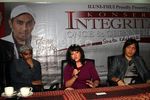 Glenn Fredly & Once Mekel Duet di Konser Integritas