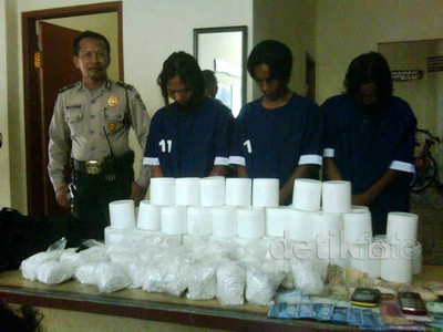 Trio Pengedar Pil Koplo Dibekuk Polisi