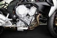 Motor yang didatangkan langsung dari Italia ini diperkuat mesin mesin DOHC 675 cc 3 silinder. Keunggulan lainnya varian ini juga sudah mengusung single sided swingarm, watercooled, dan ada opsional EAS system.