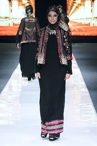 Puan by Defrico Audy Tribal Culture. Jakarta Fashion Week 2013 at Plaza Senayan. Jakarta. [Foto: Mohammad Abduh/Wolipop]