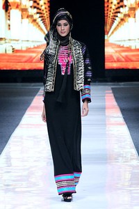 Puan by Defrico Audy Tribal Culture. Jakarta Fashion Week 2013 at Plaza Senayan. Jakarta. [Foto: Mohammad Abduh/Wolipop]