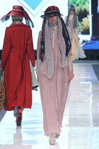 Nuniek Mawardi Ne(w) Verland. Jakarta Fashion Week 2013 at Plaza Senayan. Jakarta. [Foto: Mohammad Abduh/Wolipop]
