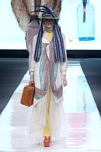Nuniek Mawardi Ne(w) Verland. Jakarta Fashion Week 2013 at Plaza Senayan. Jakarta. [Foto: Mohammad Abduh/Wolipop]