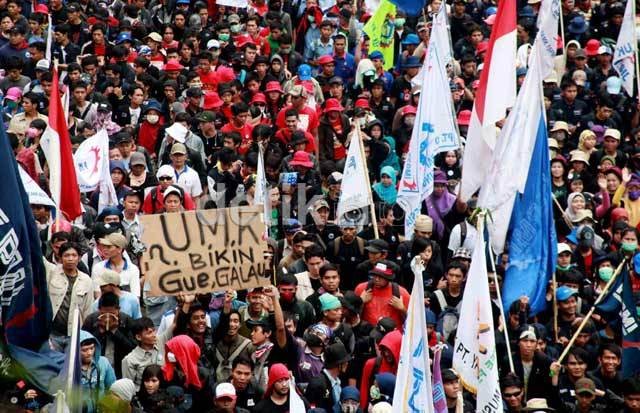 Pengusaha yang Keberatan UMP 2013 Dipersilakan Minta Penangguhan