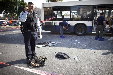 Israel Tangkap Pelaku Serangan Bom Bus di Tel Aviv