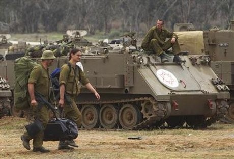 Tank dan Hummer Israel Mulai Ditarik Mundur dari Gaza