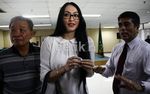 Nazar Sakit, Sidang Angie Ditunda